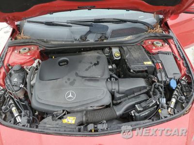 Zdjęcie 11 z 12 samochodu: 2014 MERCEDES-BENZ CLA 250 VIN:WDDSJ4EB2EN061177 - miniatura
