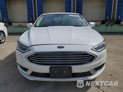 Piąte zdjęcie samochodu w środku: 2018 FORD FUSION SE HYBRID VIN:3FA6P0LU0JR172041 - miniatura