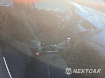 Piąte zdjęcie samochodu w środku: 2015 FORD FOCUS SE VIN:1FADP3F26FL345599 - miniatura