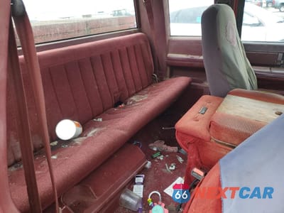 Zdjęcie 10 z 12 samochodu: 1988 CHEVROLET GMT-400 C2500 VIN:2GCFC29K9J1247329 - miniatura
