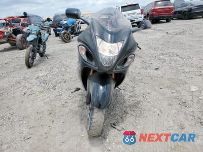 Drugie zdjęcie samochodu z przodu: 2019 SUZUKI GSX1300 RA VIN:JS1GX72B1K7100405 - miniatura