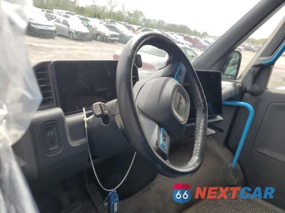 Zdjęcie 8 z 13 samochodu: 2023 RIVIAN EDV 700 VIN:7FCEHEB77PN006388 - miniatura