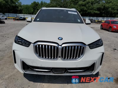 Piąte zdjęcie samochodu w środku: 2025 BMW X5 XDRIVE40I VIN:5UX23EU05S9Z06326 - miniatura