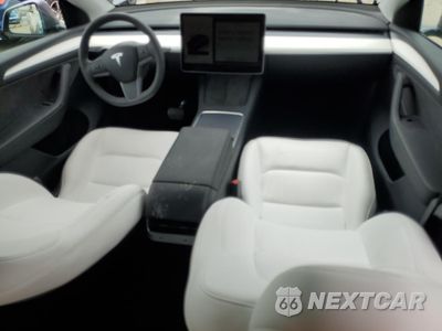 Zdjęcie 8 z 12 samochodu: 2024 TESLA MODEL Y VIN:7SAYGDEE5RA328233 - miniatura