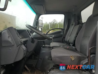 Zdjęcie 7 z 13 samochodu: 2015 ISUZU NPR HD VIN:JALC4W162F7001902 - miniatura