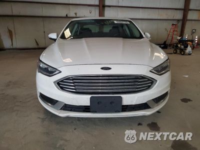 Piąte zdjęcie samochodu w środku: 2018 FORD FUSION SE HYBRID VIN:3FA6P0LU1JR129943 - miniatura