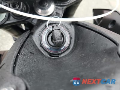Zdjęcie 8 z 10 samochodu: 2023 KAWASAKI ZR900 F VIN:ML5ZRDF12PDA63167 - miniatura