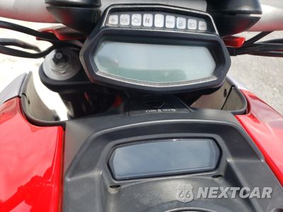 Zdjęcie 7 z 8 samochodu: 2013 DUCATI DIAVEL VIN:ZDM13BLW5DB017365 - miniatura