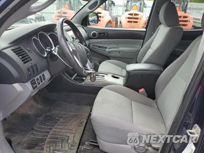 Zdjęcie 7 z 12 samochodu: 2012 TOYOTA TACOMA DOUBLE CAB VIN:3TMLU4ENXCM097268 - miniatura