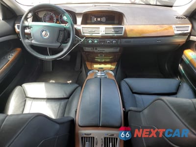 Zdjęcie 8 z 12 samochodu: 2007 BMW 750 I VIN:WBAHL83567DT08922 - miniatura