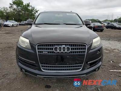 Piąte zdjęcie samochodu w środku: 2010 AUDI Q7 PREMIUM PLUS VIN:WA1LYAFE6AD006131 - miniatura