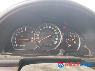 Zdjęcie 9 z 13 samochodu: 2004 SUZUKI XL7 EX VIN:JS3TY92V044104670 - miniatura