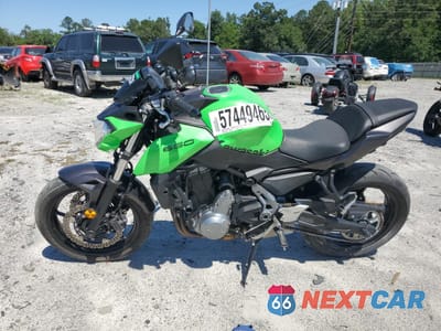 Trzecie zdjęcie samochodu z tyłu: 2019 KAWASAKI ER650 H VIN:JKAEREH10KDA38939 - miniatura