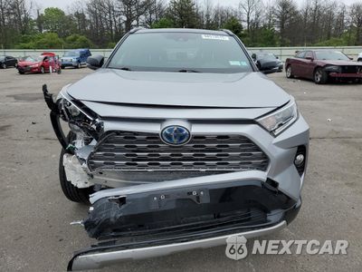 Piąte zdjęcie samochodu w środku: 2020 TOYOTA RAV4 XSE VIN:JTMEWRFV5LD545278 - miniatura