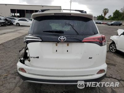 Zdjęcie 6 z 12 samochodu: 2018 TOYOTA RAV4 SE VIN:JTMNFREV7JJ725510 - miniatura