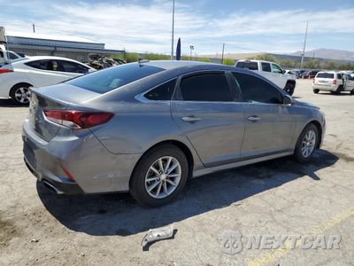 Trzecie zdjęcie samochodu z tyłu: 2019 HYUNDAI SONATA SE VIN:5NPE24AFXKH784834 - miniatura