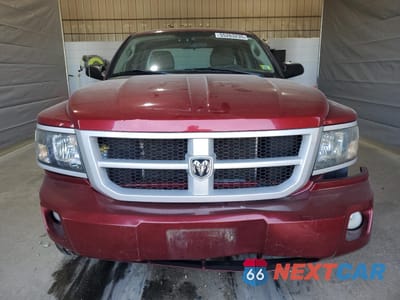 Piąte zdjęcie samochodu w środku: 2011 DODGE DAKOTA SLT VIN:1D7RW3BK9BS661822 - miniatura