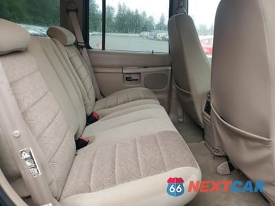 Zdjęcie 11 z 15 samochodu: 2000 FORD EXPLORER XLT VIN:1FMZU63X9YUB80280 - miniatura