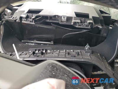 Zdjęcie 9 z 14 samochodu: 2020 LAND ROVER DEFENDER 110 SE VIN:SALEP7EU7L2031852 - miniatura