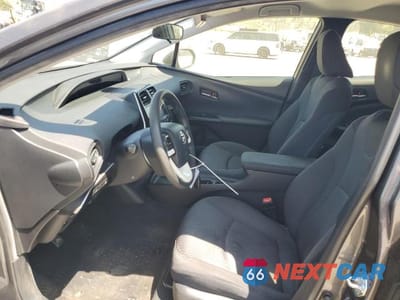 Zdjęcie 7 z 12 samochodu: 2017 TOYOTA PRIUS VIN:JTDKBRFU1H3543319 - miniatura