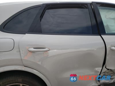 Zdjęcie 11 z 13 samochodu: 2023 PORSCHE CAYENNE S VIN:WP1AB2AY3PDA14362 - miniatura
