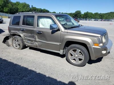 Czwarte zdjęcie samochodu z boku: 2008 JEEP PATRIOT LIMITED VIN:1J8FF48W48D632148 - miniatura