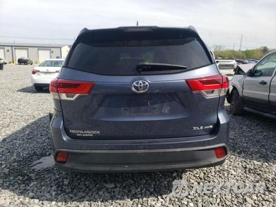 Zdjęcie 6 z 13 samochodu: 2019 TOYOTA HIGHLANDER SE VIN:5TDJZRFH3KS965270 - miniatura