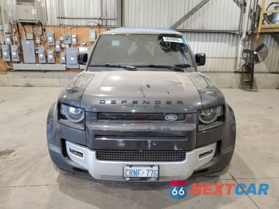 Piąte zdjęcie samochodu w środku: 2024 LAND ROVER DEFENDER 110 S VIN:SALEJEEX4R2313844 - miniatura