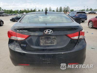 Zdjęcie 6 z 12 samochodu: 2013 HYUNDAI ELANTRA GLS VIN:5NPDH4AE2DH298880 - miniatura