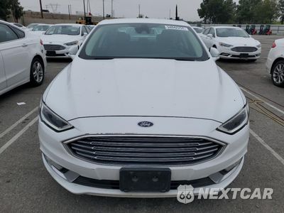 Piąte zdjęcie samochodu w środku: 2017 FORD FUSION SE HYBRID VIN:3FA6P0LU3HR409762 - miniatura