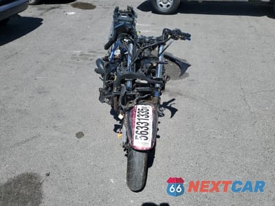 Drugie zdjęcie samochodu z przodu: 1998 SUZUKI GSX750 F VIN:JS1GR7GA0W2100683 - miniatura