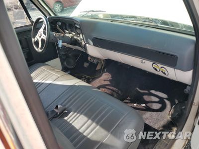 Zdjęcie 8 z 13 samochodu: 1984 CHEVROLET C10 VIN:1GCCC14DXEF352529 - miniatura