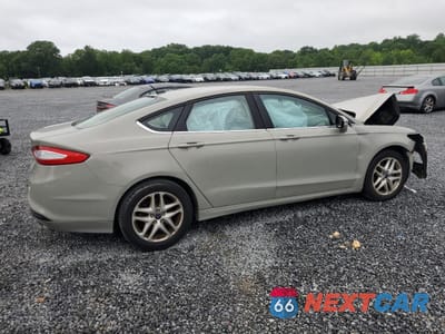 Trzecie zdjęcie samochodu z tyłu: 2015 FORD FUSION SE VIN:3FA6P0H75FR173180 - miniatura