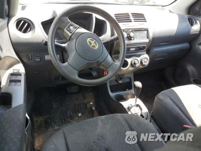 Zdjęcie 8 z 13 samochodu: 2011 TOYOTA SCION XD VIN:JTKKU4B47B1009790 - miniatura