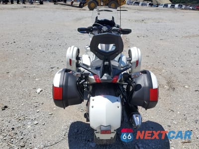 Czwarte zdjęcie samochodu z boku: 2013 CAN-AM SPYDER ROADSTER ST VIN:2BXNCBC13DV001031 - miniatura
