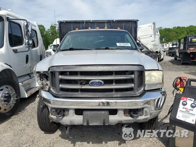 Piąte zdjęcie samochodu w środku: 2003 FORD F550 SUPER DUTY VIN:1FDAF57P63ED28867 - miniatura