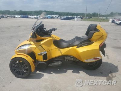 Trzecie zdjęcie samochodu z tyłu: 2013 CAN-AM SPYDER ROADSTER RT VIN:2BXNBBC11DV004397 - miniatura