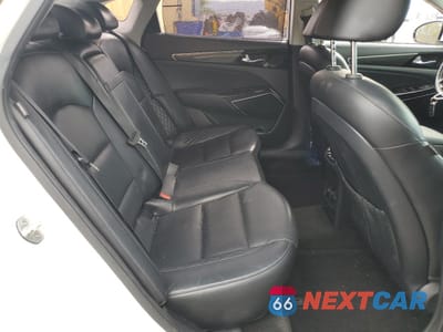 Zdjęcie 10 z 13 samochodu: 2017 KIA CADENZA PREMIUM VIN:KNALC4J12H5069447 - miniatura