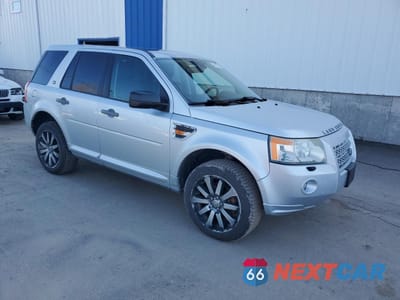 Czwarte zdjęcie samochodu z boku: 2008 LAND ROVER LR2 HSE VIN:SALFR24N28H063687 - miniatura
