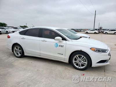 Czwarte zdjęcie samochodu z boku: 2018 FORD FUSION SE HYBRID VIN:3FA6P0LU2JR171828 - miniatura