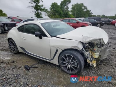 Czwarte zdjęcie samochodu z boku: 2023 TOYOTA GR 86 VIN:JF1ZNBB13P9758940 - miniatura