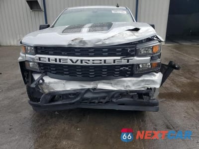 Piąte zdjęcie samochodu w środku: 2021 CHEVROLET SILVERADO K1500 CUSTOM VIN:1GCPYBEK6MZ277556 - miniatura