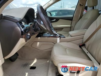 Zdjęcie 7 z 14 samochodu: 2019 AUDI Q7 PRESTIGE VIN:WA1VAAF73KD001047 - miniatura
