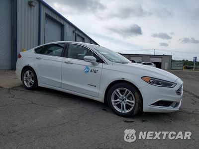 Czwarte zdjęcie samochodu z boku: 2018 FORD FUSION SE HYBRID VIN:3FA6P0LU8JR171932 - miniatura