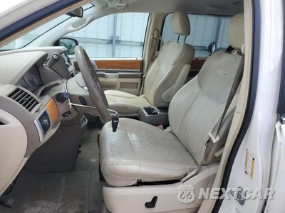 Zdjęcie 7 z 13 samochodu: 2010 CHRYSLER TOWN & COUNTRY LIMITED VIN:2A4RR6DX3AR133490 - miniatura