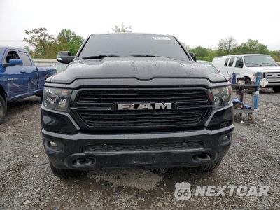 Piąte zdjęcie samochodu w środku: 2019 RAM 1500 BIG HORN/LONE STAR VIN:1C6SRFBT8KN622321 - miniatura