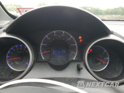 Zdjęcie 9 z 14 samochodu: 2009 HONDA FIT VIN:JHMGE88219S025106 - miniatura
