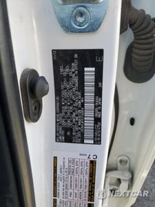 Zdjęcie 12 z 12 samochodu: 2014 TOYOTA 4RUNNER SR5 VIN:JTEBU5JR1E5160854 - miniatura
