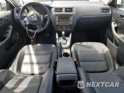 Zdjęcie 8 z 12 samochodu: 2012 VOLKSWAGEN JETTA SE VIN:3VWDP7AJ5CM345391 - miniatura