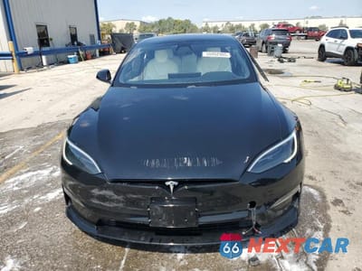 Piąte zdjęcie samochodu w środku: 2022 TESLA MODEL S VIN:5YJSA1E56NF476116 - miniatura